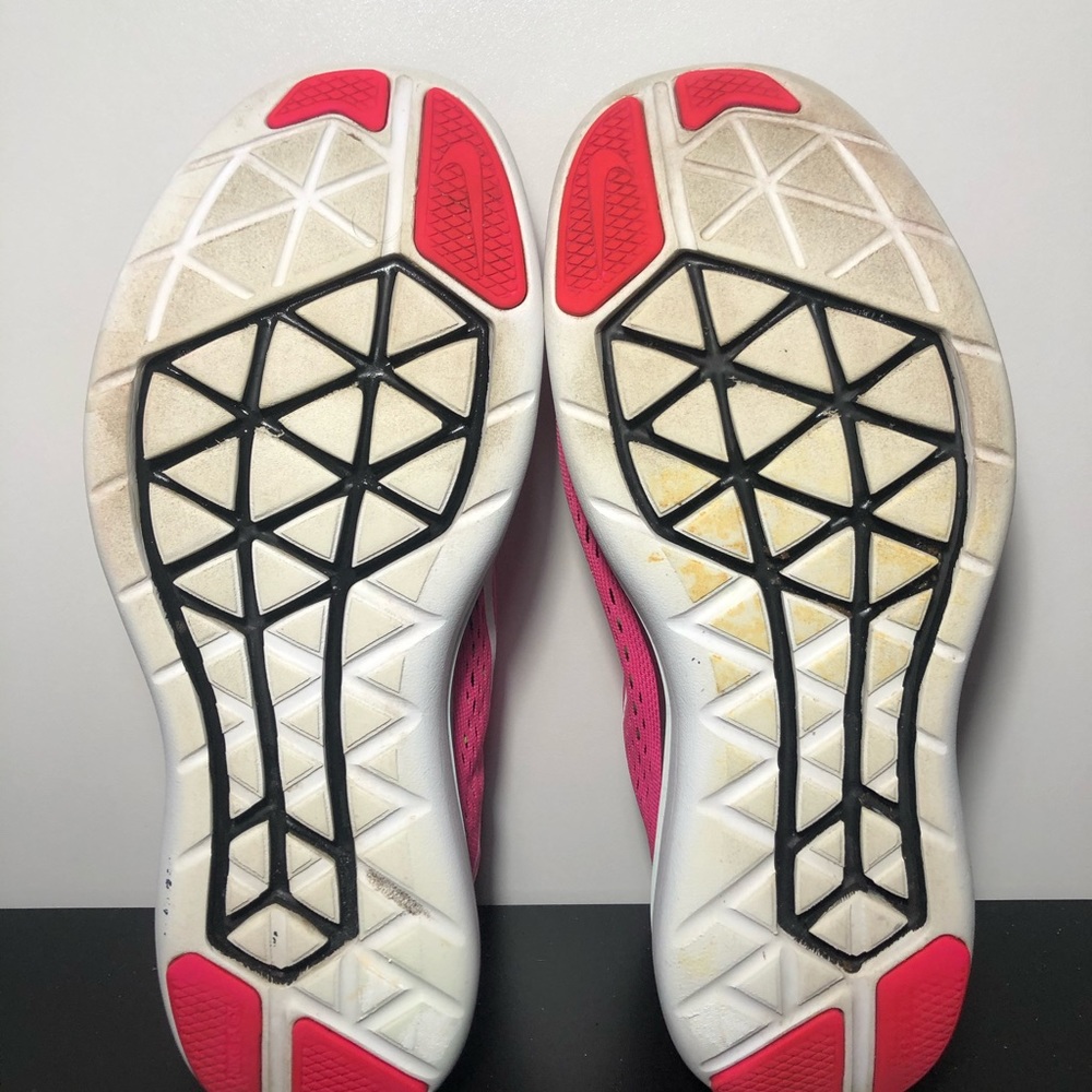 Nike Women’s Flex RN Mesh - Picture 6 of 7